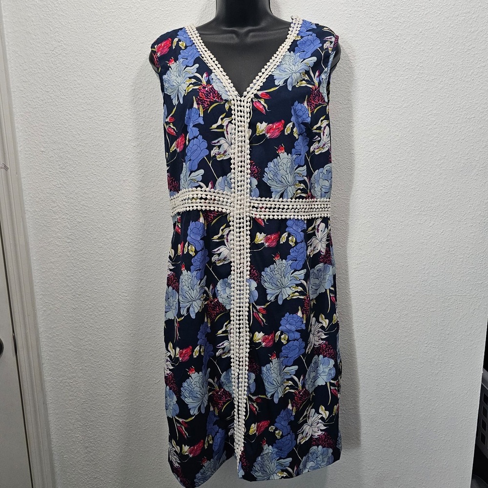 Almatrichi Vintage Floral V-Neck Knee Length Dress Made in Spain